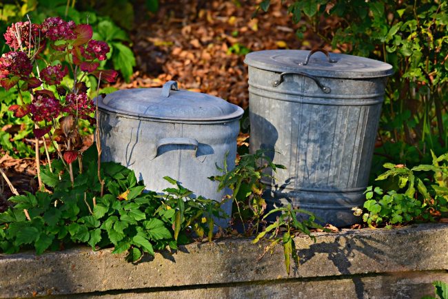 trash-can-3755341_1920